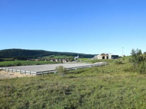 Carrière de 40mx60m | Centre équestre les Cerclevaux | Chaux-Neuve